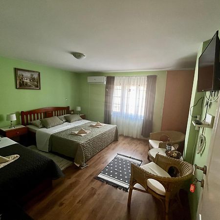 Apartman Simona Vrdnik Εξωτερικό φωτογραφία