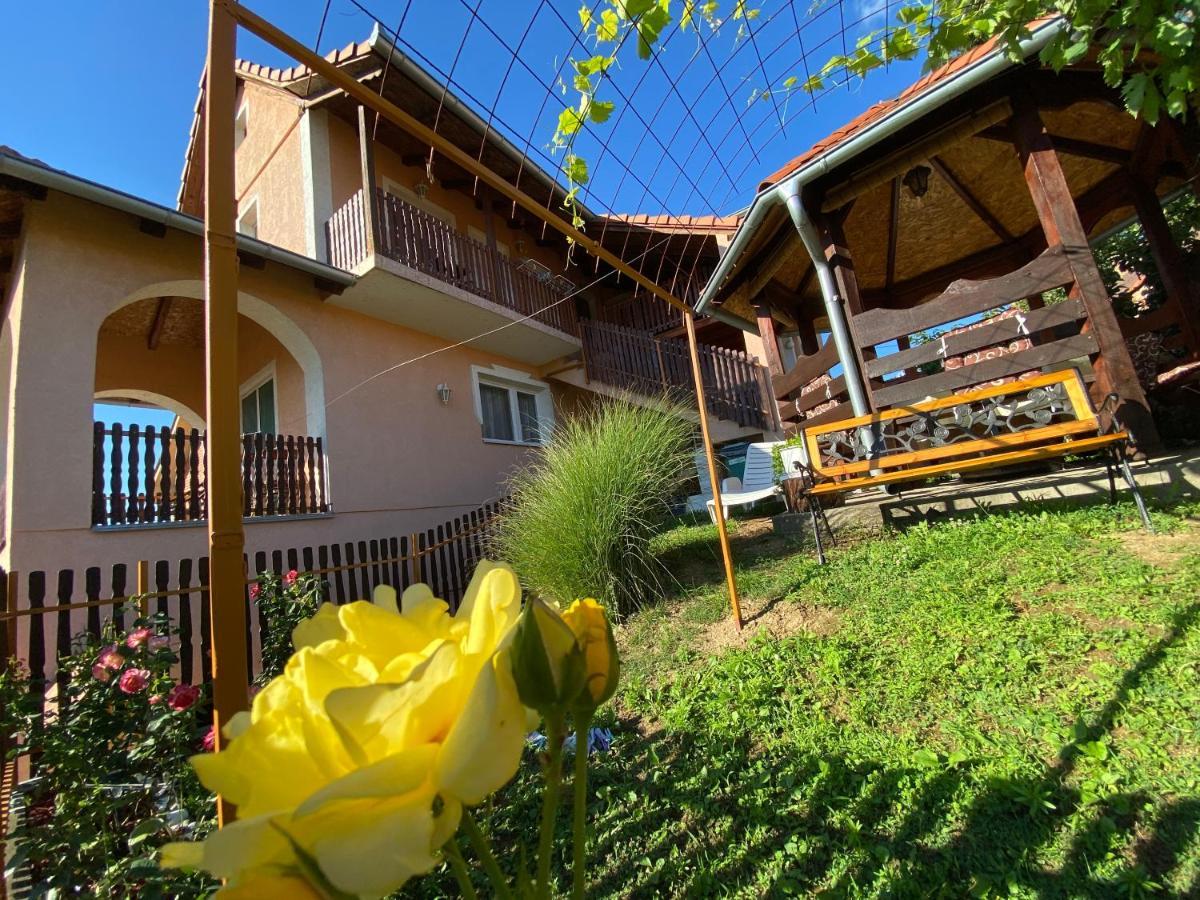 Apartman Simona Vrdnik Εξωτερικό φωτογραφία