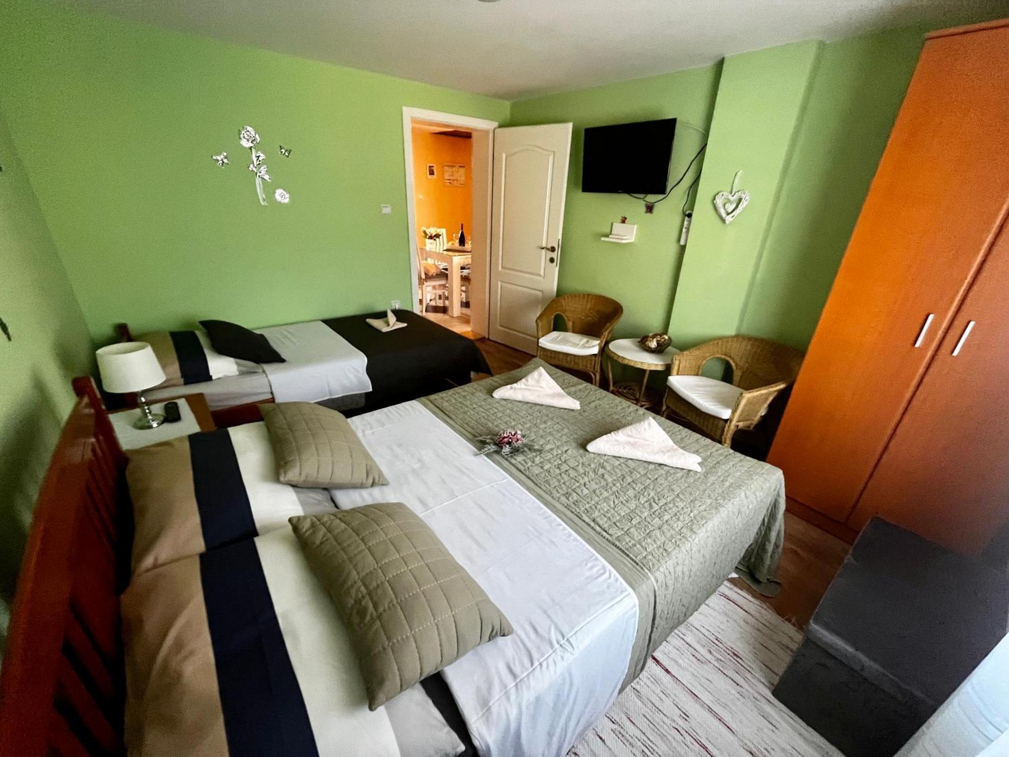 Apartman Simona Vrdnik Εξωτερικό φωτογραφία