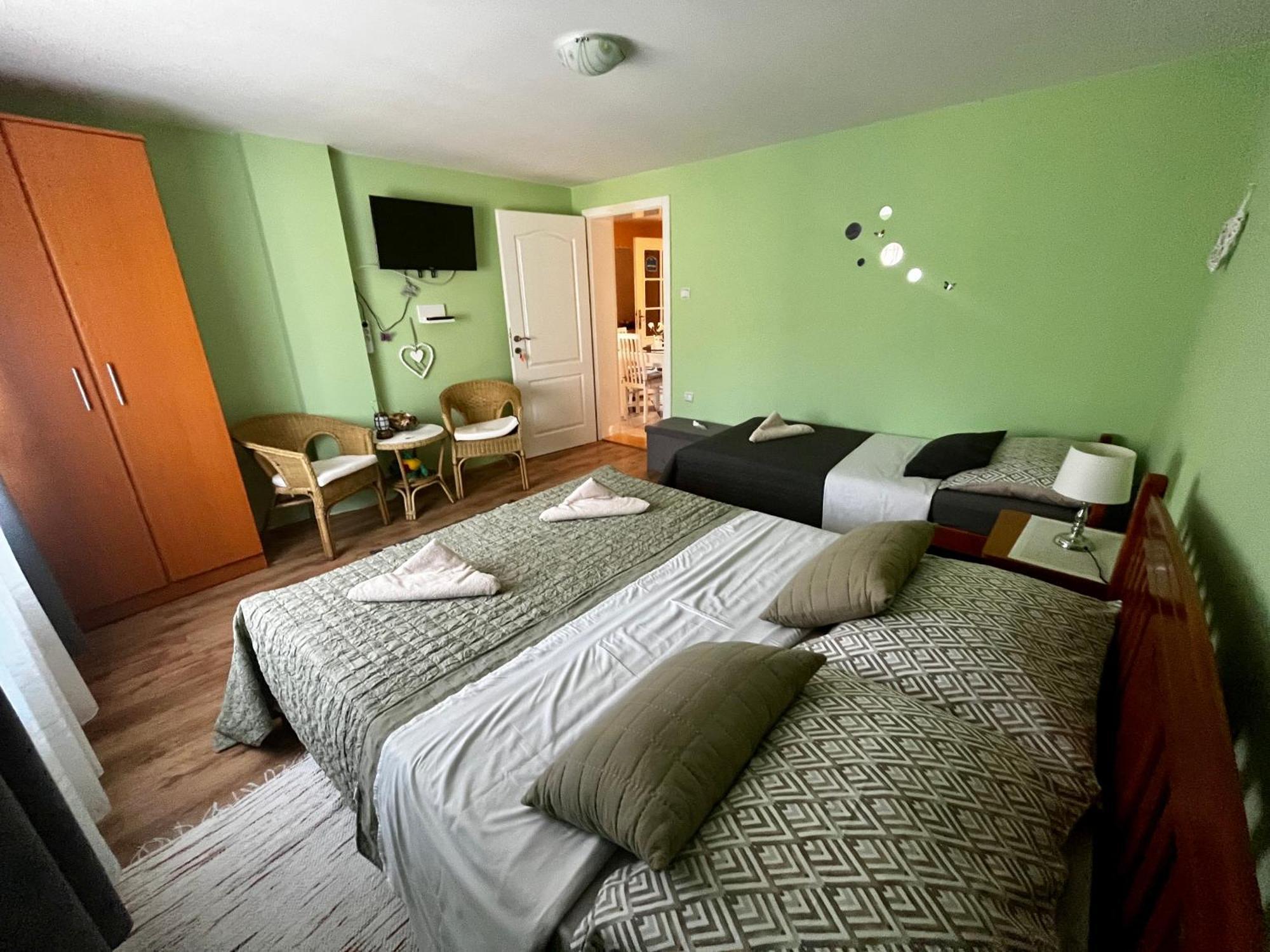 Apartman Simona Vrdnik Εξωτερικό φωτογραφία